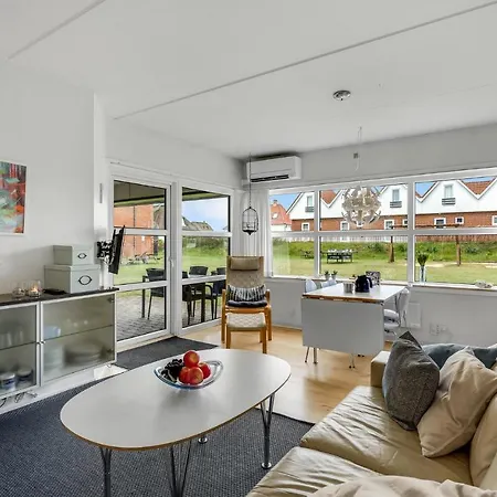 Apartment Bad, Lejl, 10 *